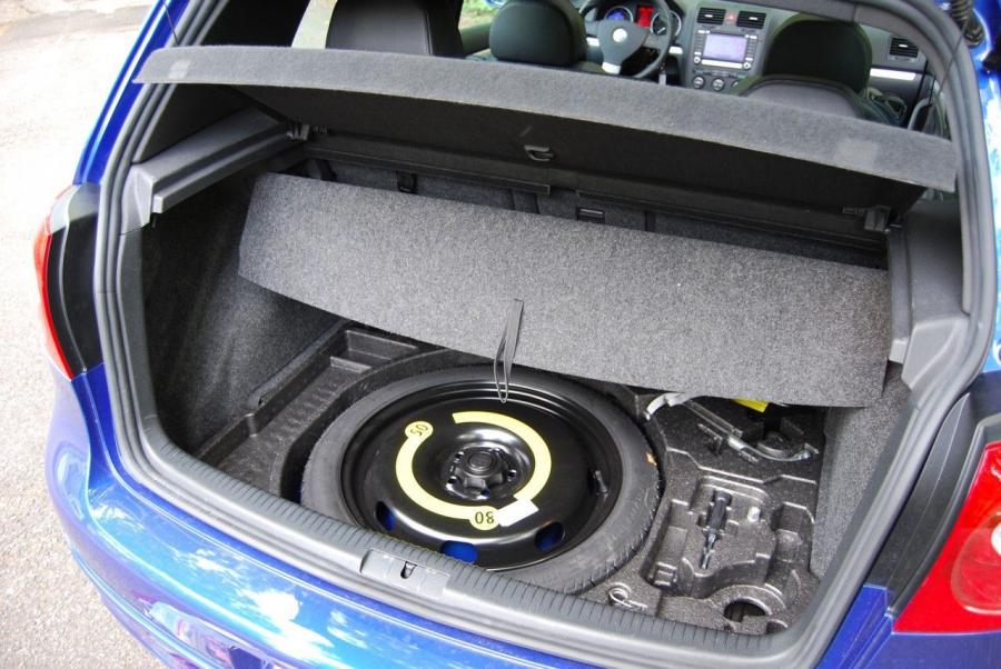  Volkswagen Golf R32 2008 года  (фото 11 из 62)
